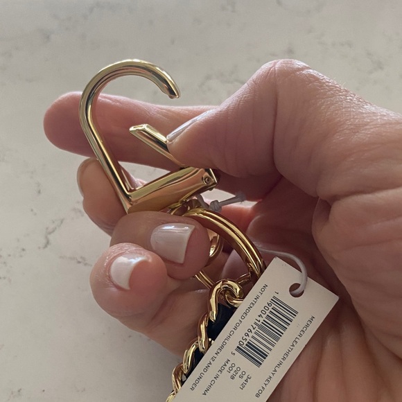 Tory Burch Gold Keychain w/ Black Mercer Leather Detail Inlay Key Fob - Picture 7 of 7